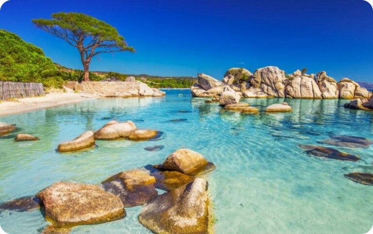 LA CORSE, l’île de beauté