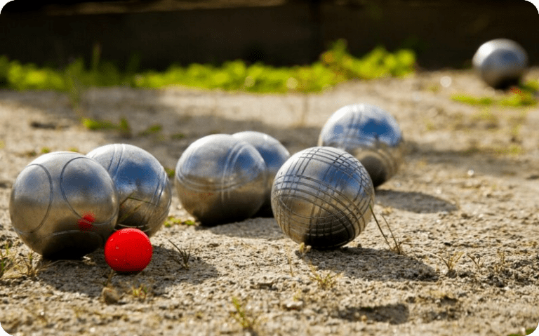 PETANQUE