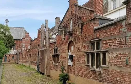 Anvers 03 05 2025
