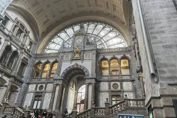 Anvers 03 05 2025